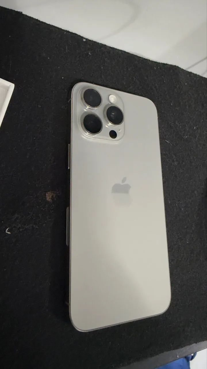 iPhone 15 Pro Max 512GB NOVO 100% - Celulares e Smartphones