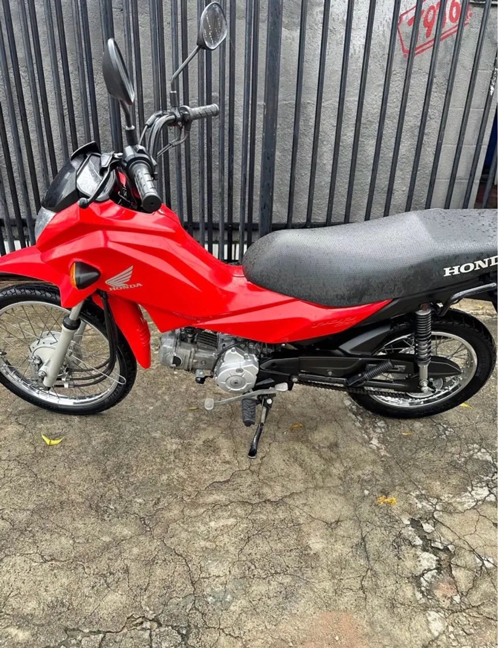 Honda pop 110 - 2023