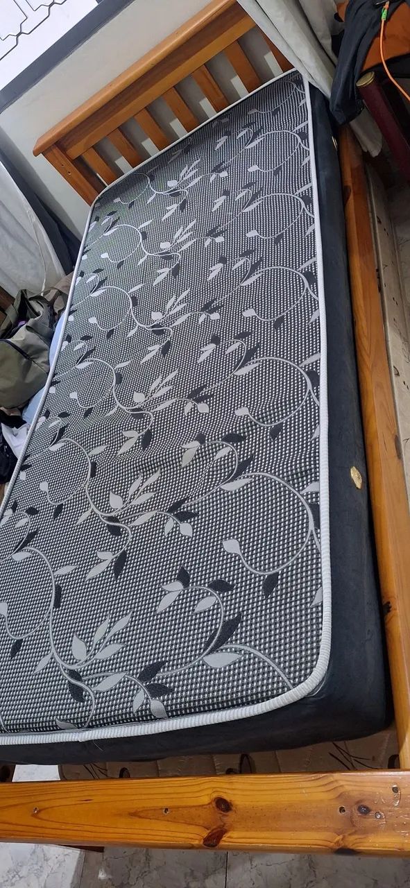 CAMA SOLTEIRO MADEIRA + COLCHÃO  - Foto 2