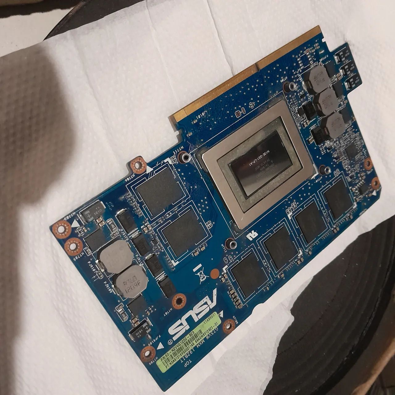 GTX 670M 3Gb Socket MXM 3.0 192bits  GDDR5 - Foto 2