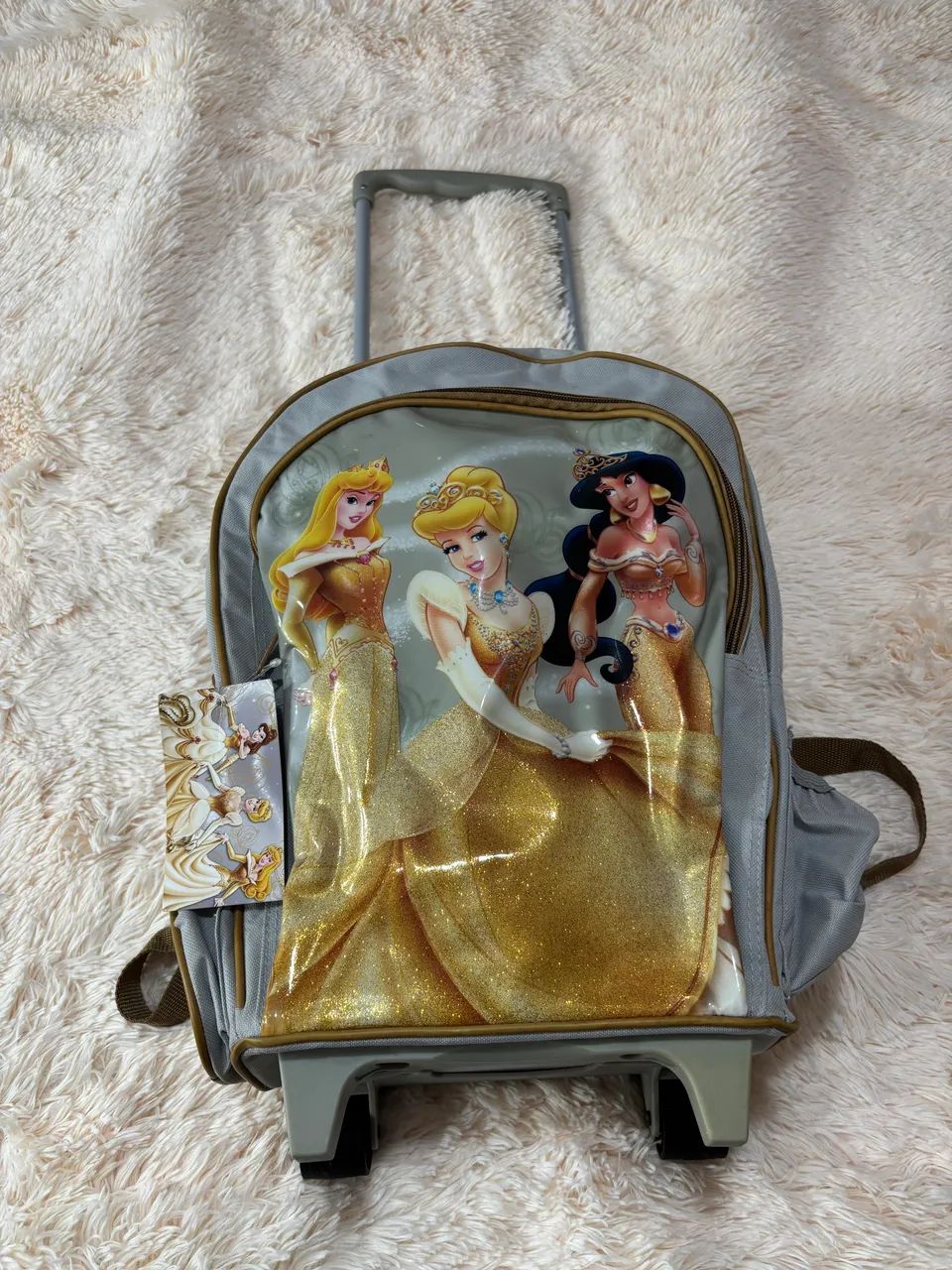 Mochila escolar Princesas Da Disney de rodinha NOVA - Foto 3