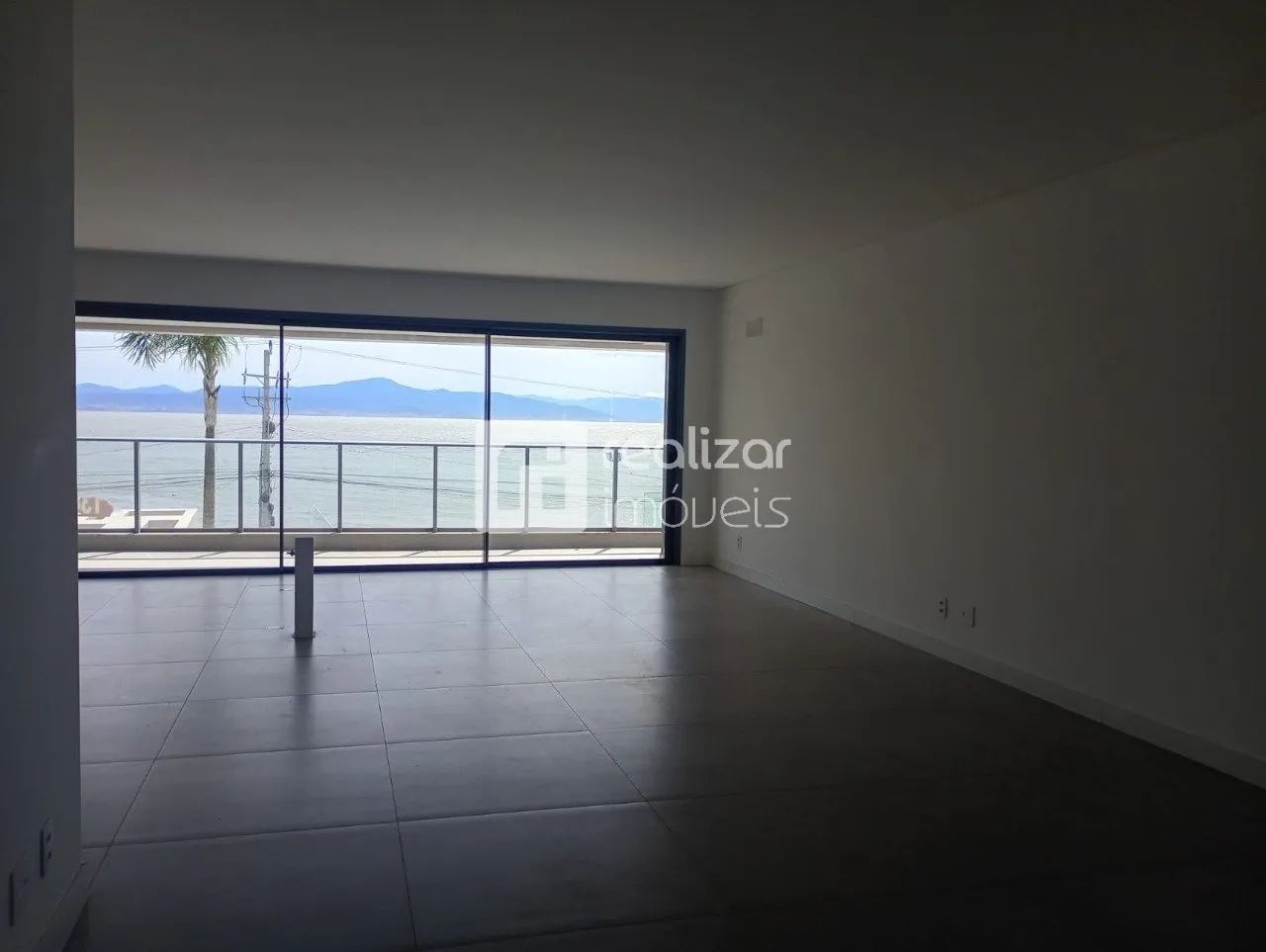 Apartamento 3 dormitórios bairro Cacupé em Florianópolis - Foto 4