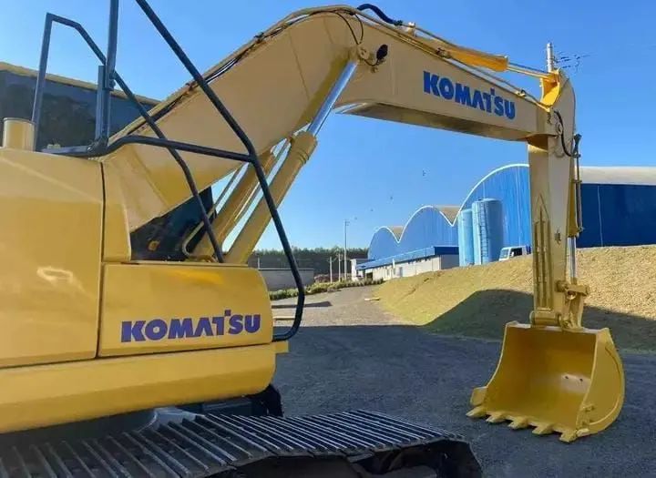Escavadeira PC210 - Foto 3