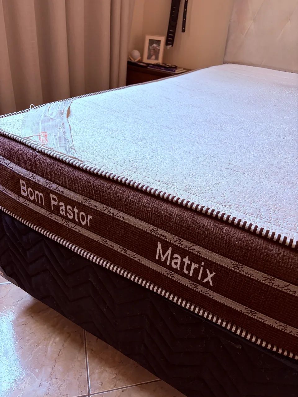 Cama Box Solteiro + Cabeceira Estofada - Ótimo Estado - Foto 4