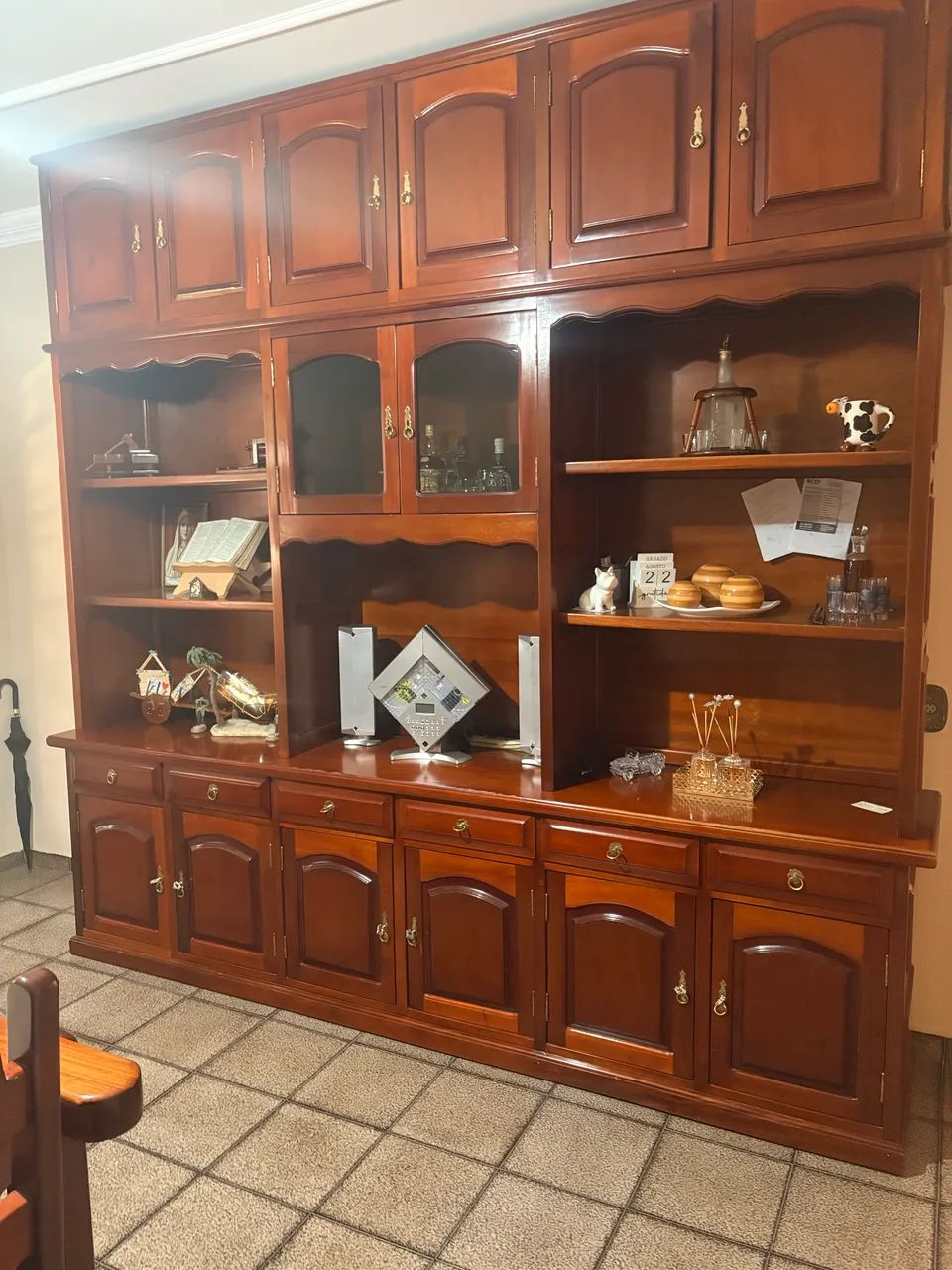 Conjunto Sala de Jantar - Mesa 6 Lugares + Buffet/Cristaleira - Foto 4