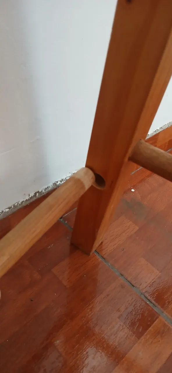 Banqueta de madeira com encosto - Foto 4