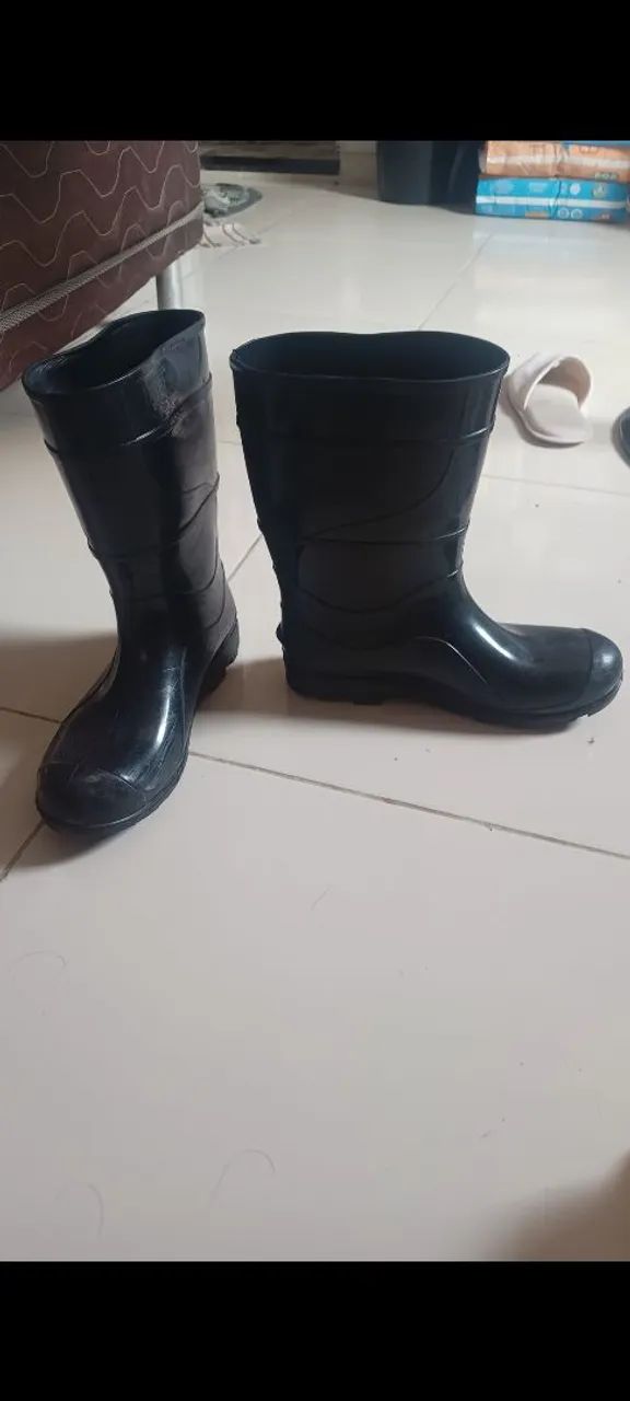 Bota tamanho 42