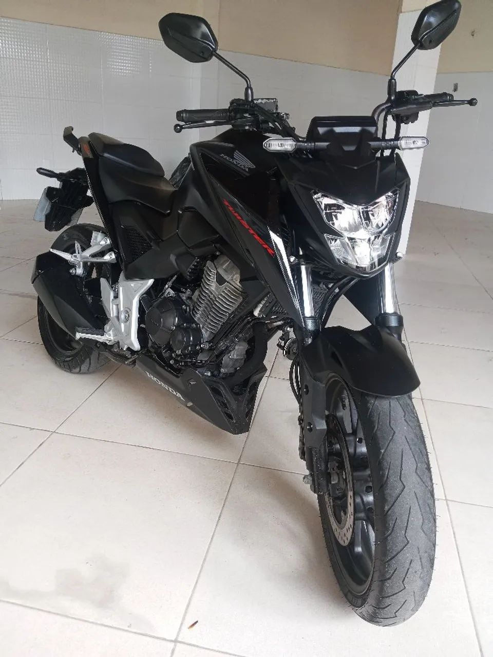 Honda Cb300F Cbs