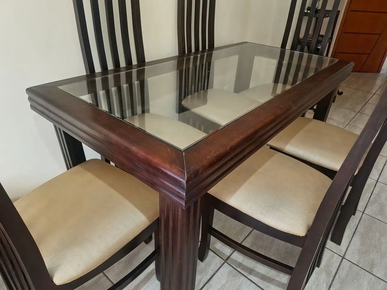 MESA DE JANTAR - 6 CADEIRAS 