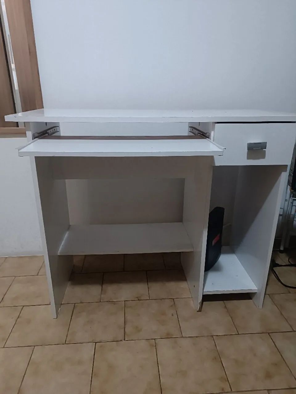 Escrivaninha ou mesa de computador
