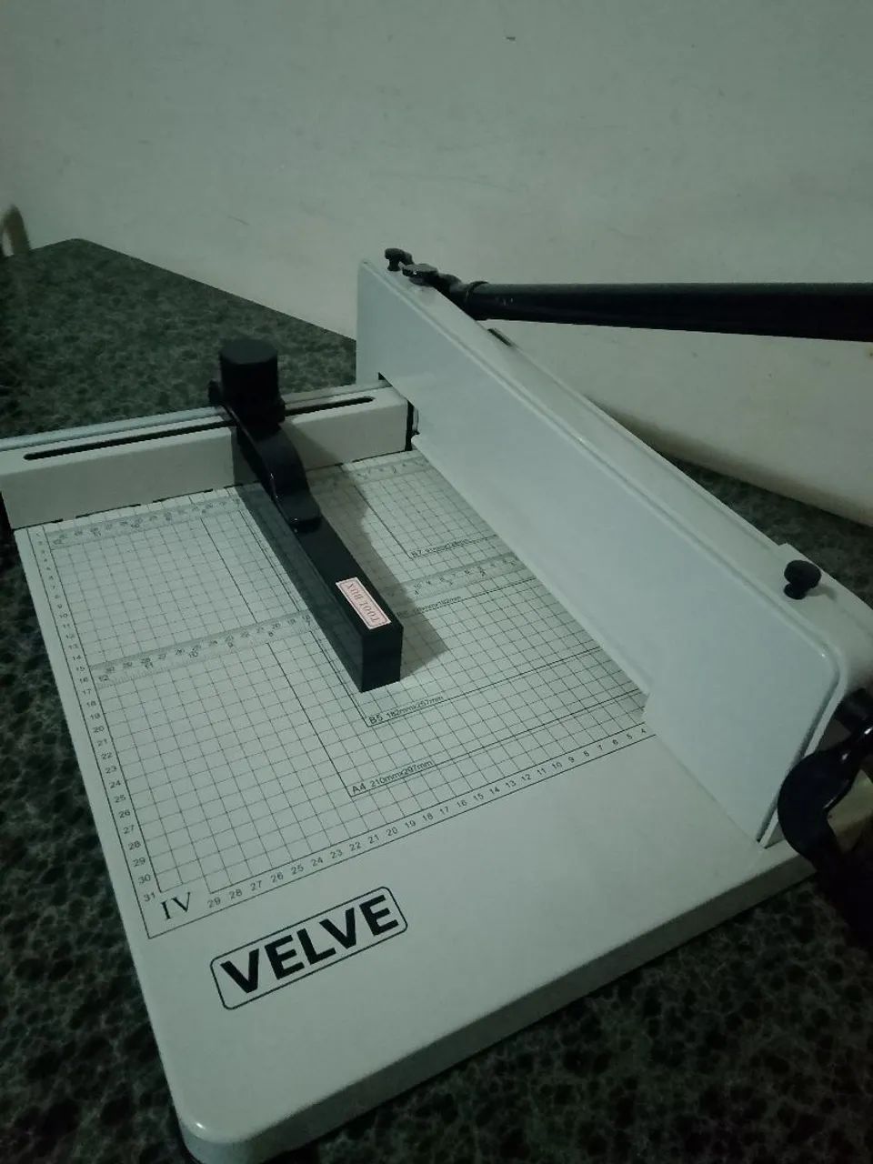 Guilhotina semi industrial A4 VELVE