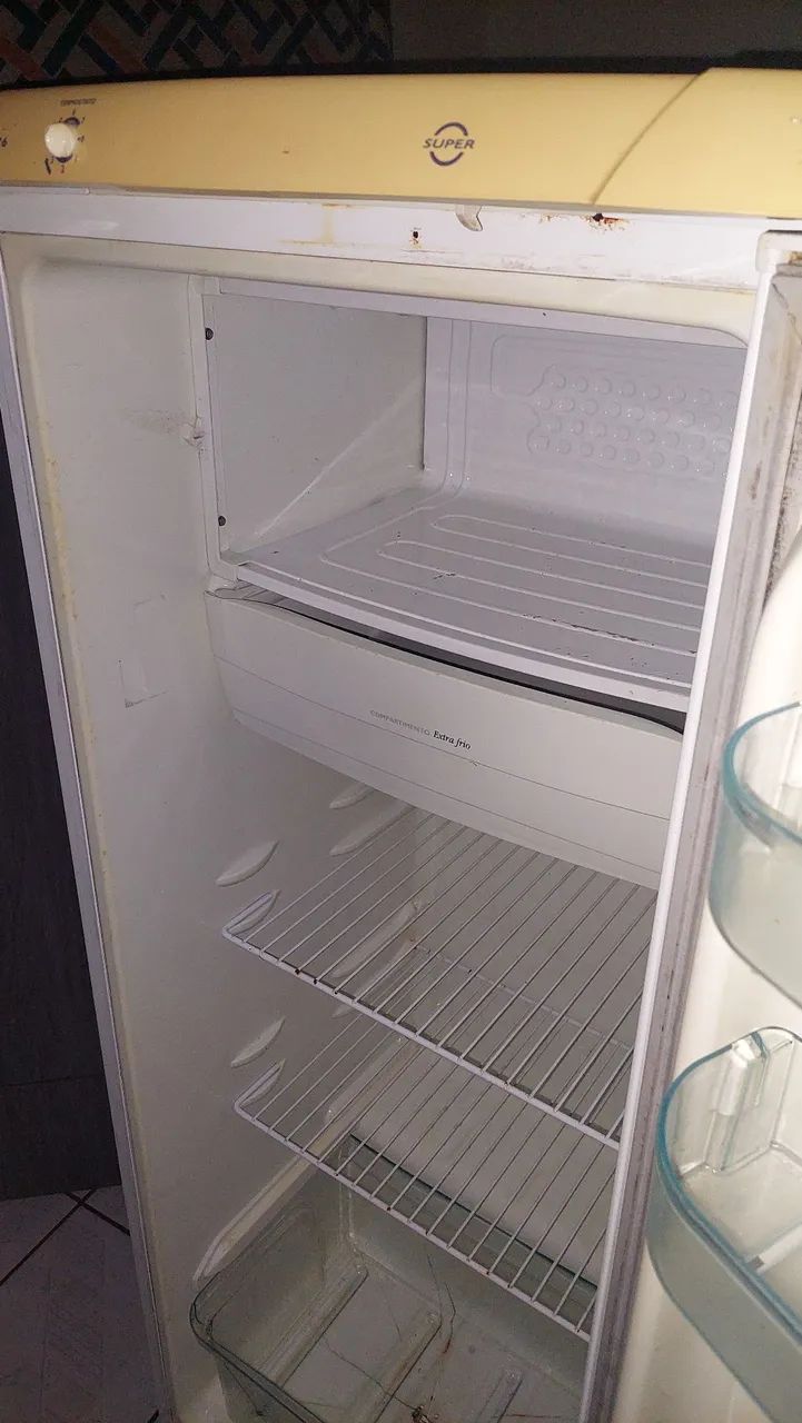 Geladeira a Venda - Foto 4