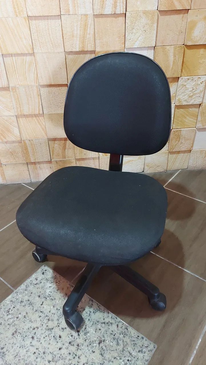 Cadeira com ajuste de altura  - Foto 3