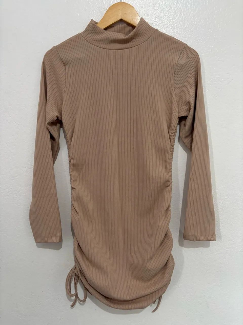 Roupas femininas seminovas - Foto 5