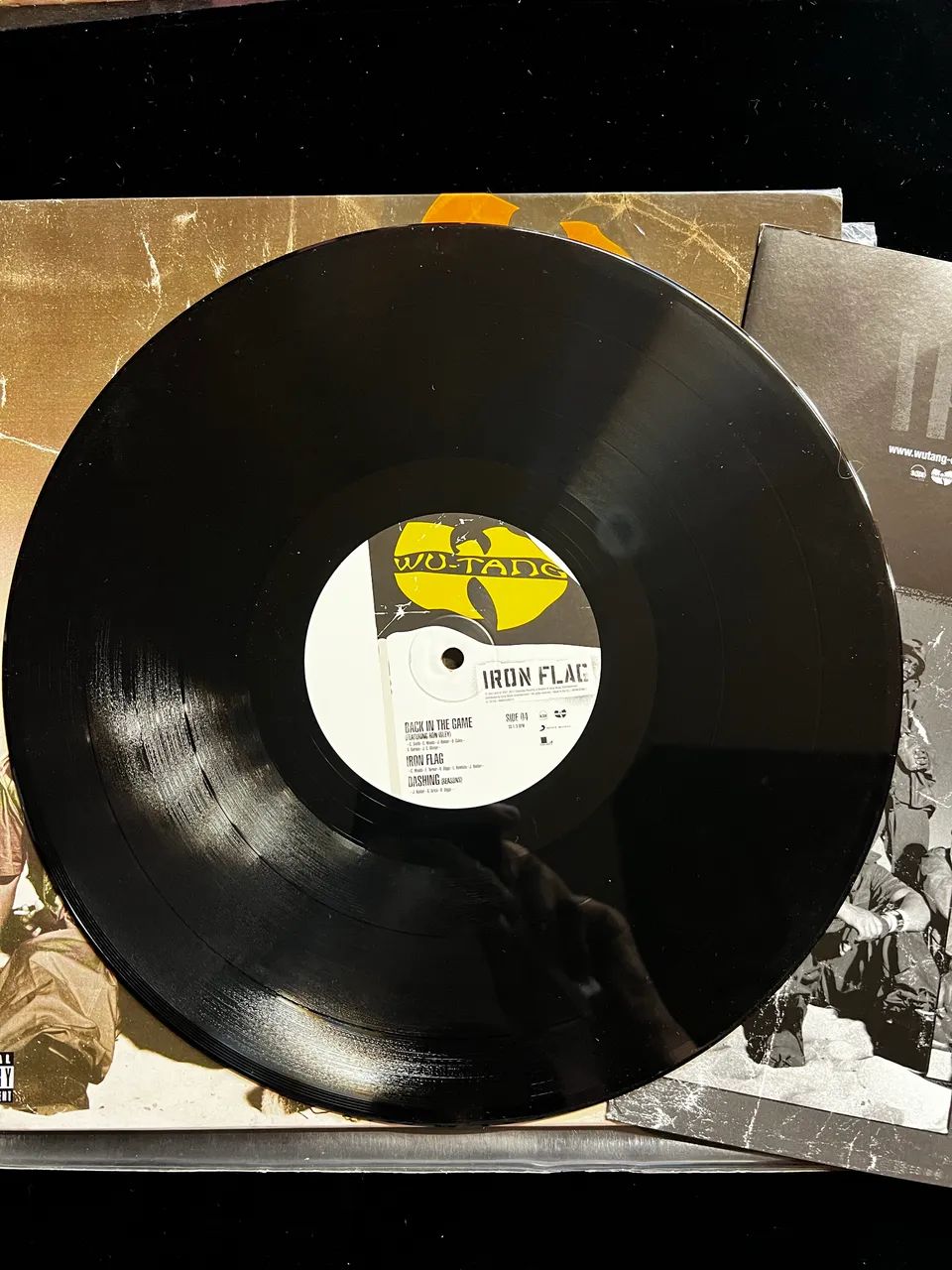 DISCO VINIL WU-TANG CLAN -IRON FLAG - Foto 4