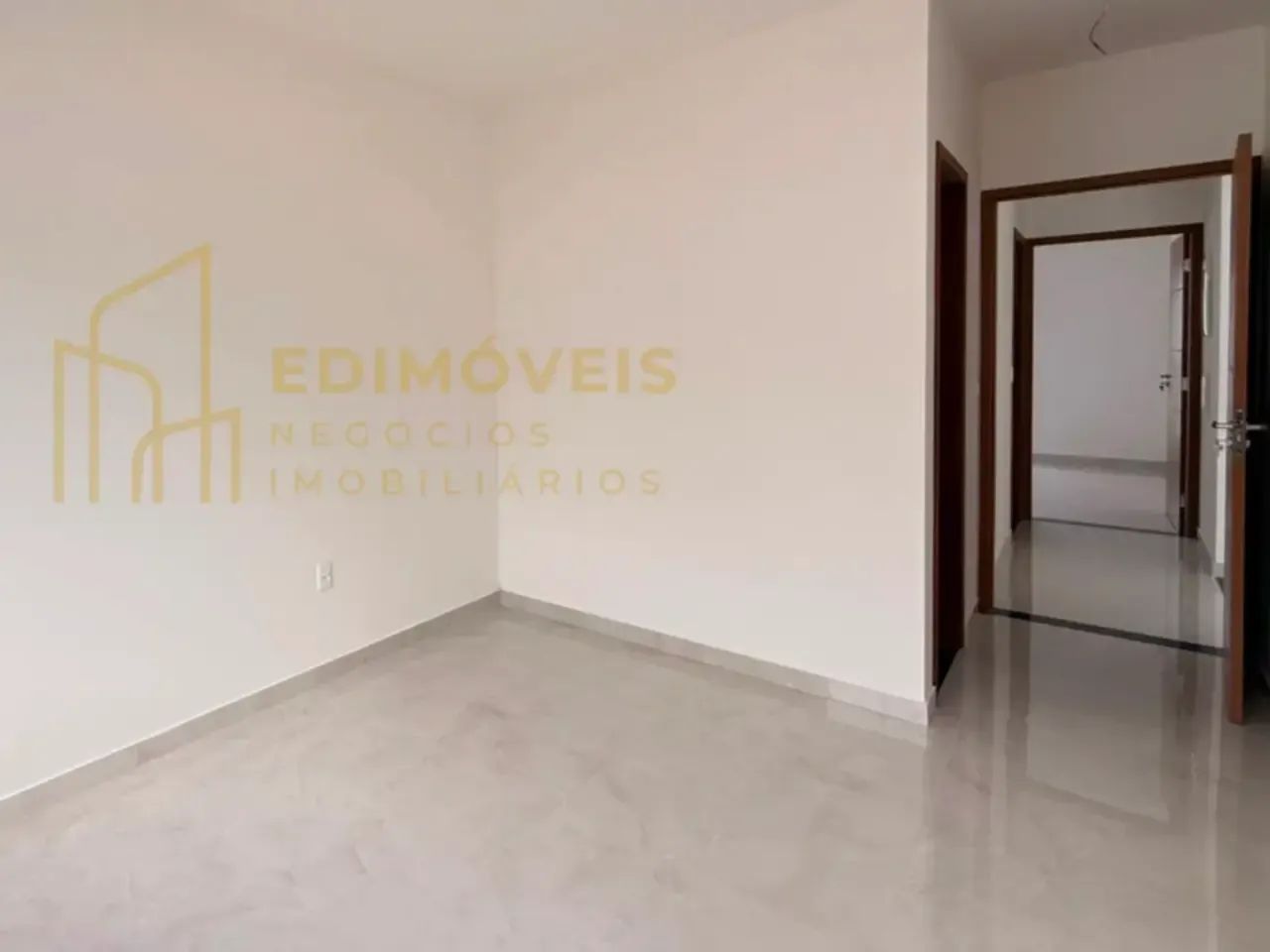Casa com Suíte e Quintal em São Francisco, Venha Conhecer! - Foto 4