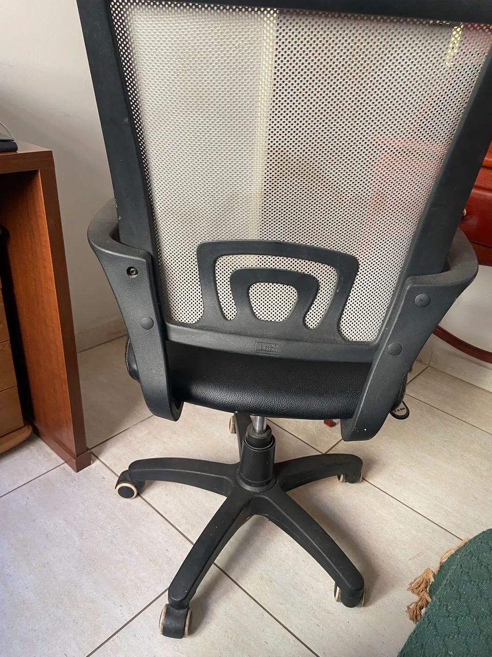 CADEIRA DE ESCRITÓRIO 