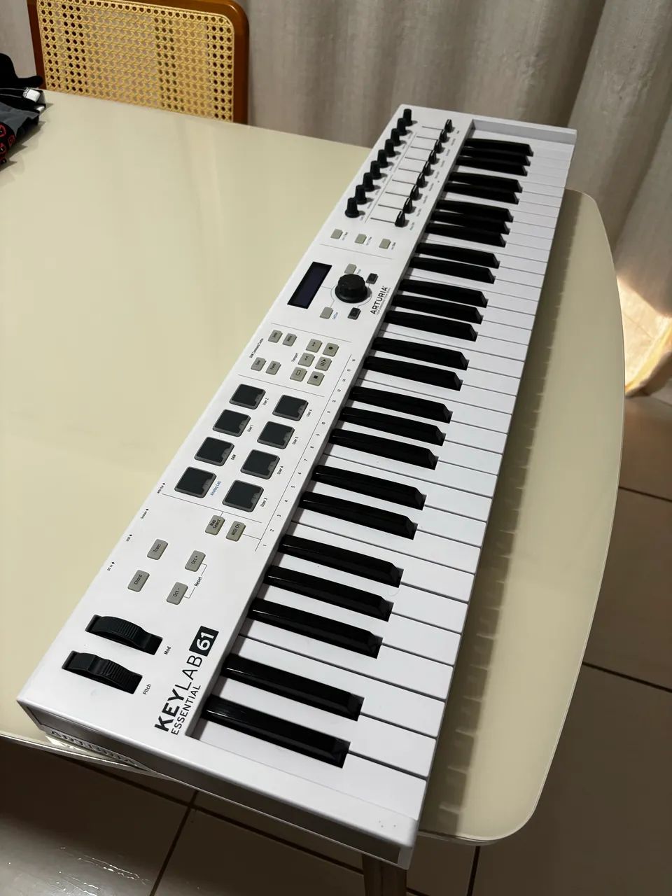 Vende-se Arturia keylab 61 - Foto 3
