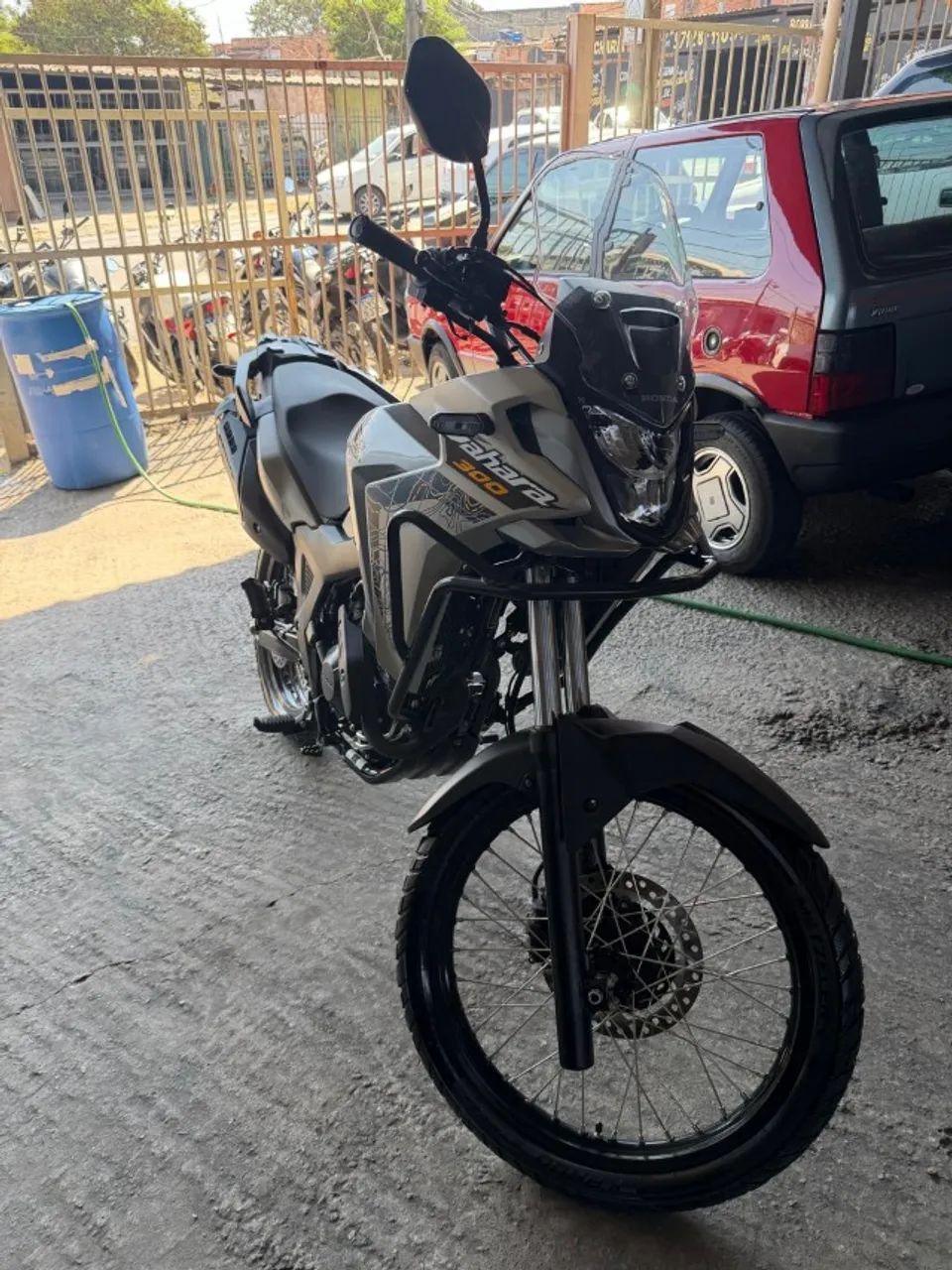 XRE300 Sahara 