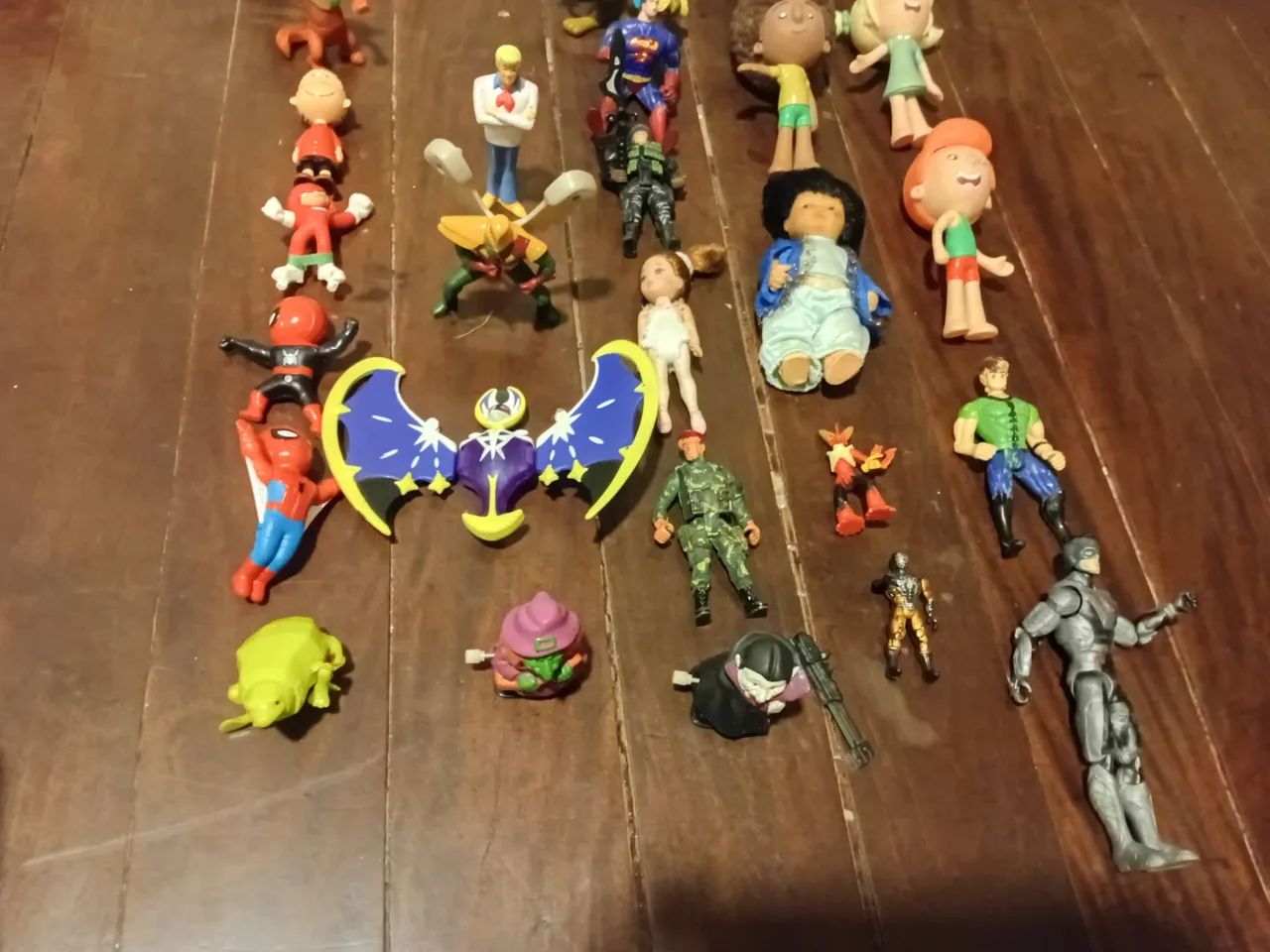 41 Bonecos para coleção  - Foto 3