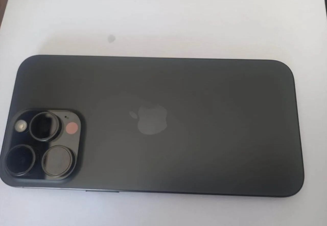 iPhone 15 pro max  - Foto 2