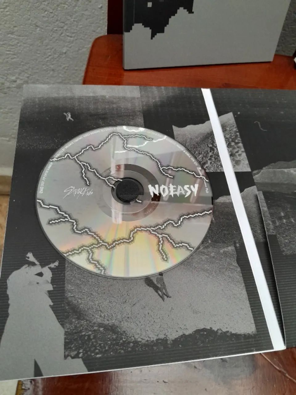 Álbum Stray Kids "NOEASY" - original e incompleto  - Foto 5