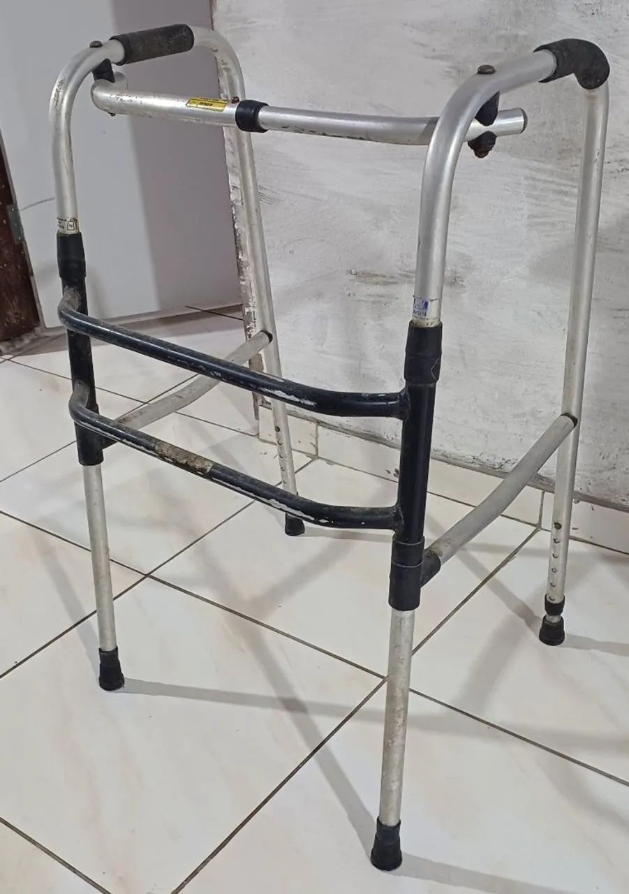 Andador de alumínio 