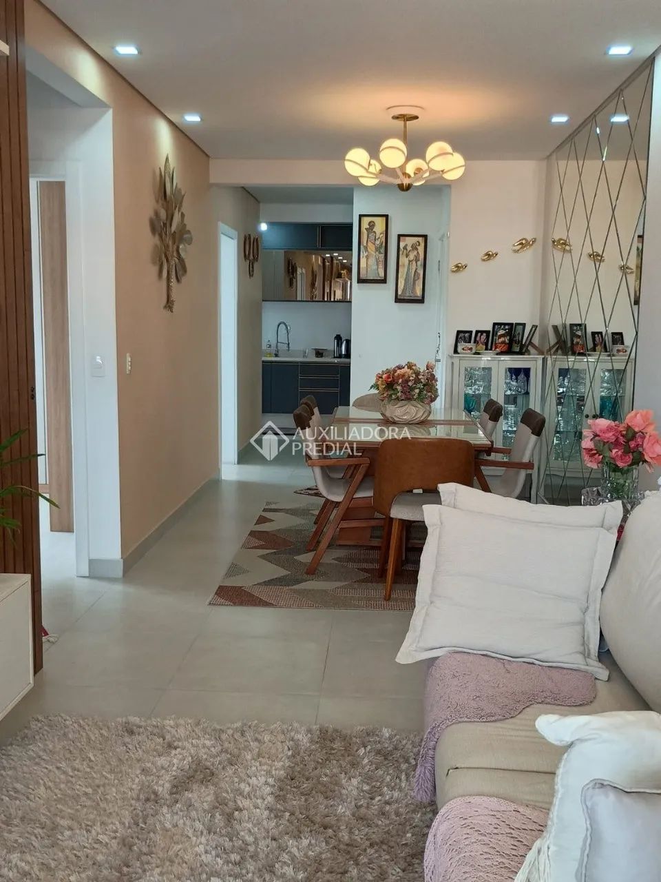 Apartamento 3 quartos total mente mobiliado, zona central do Ingleses - Foto 4