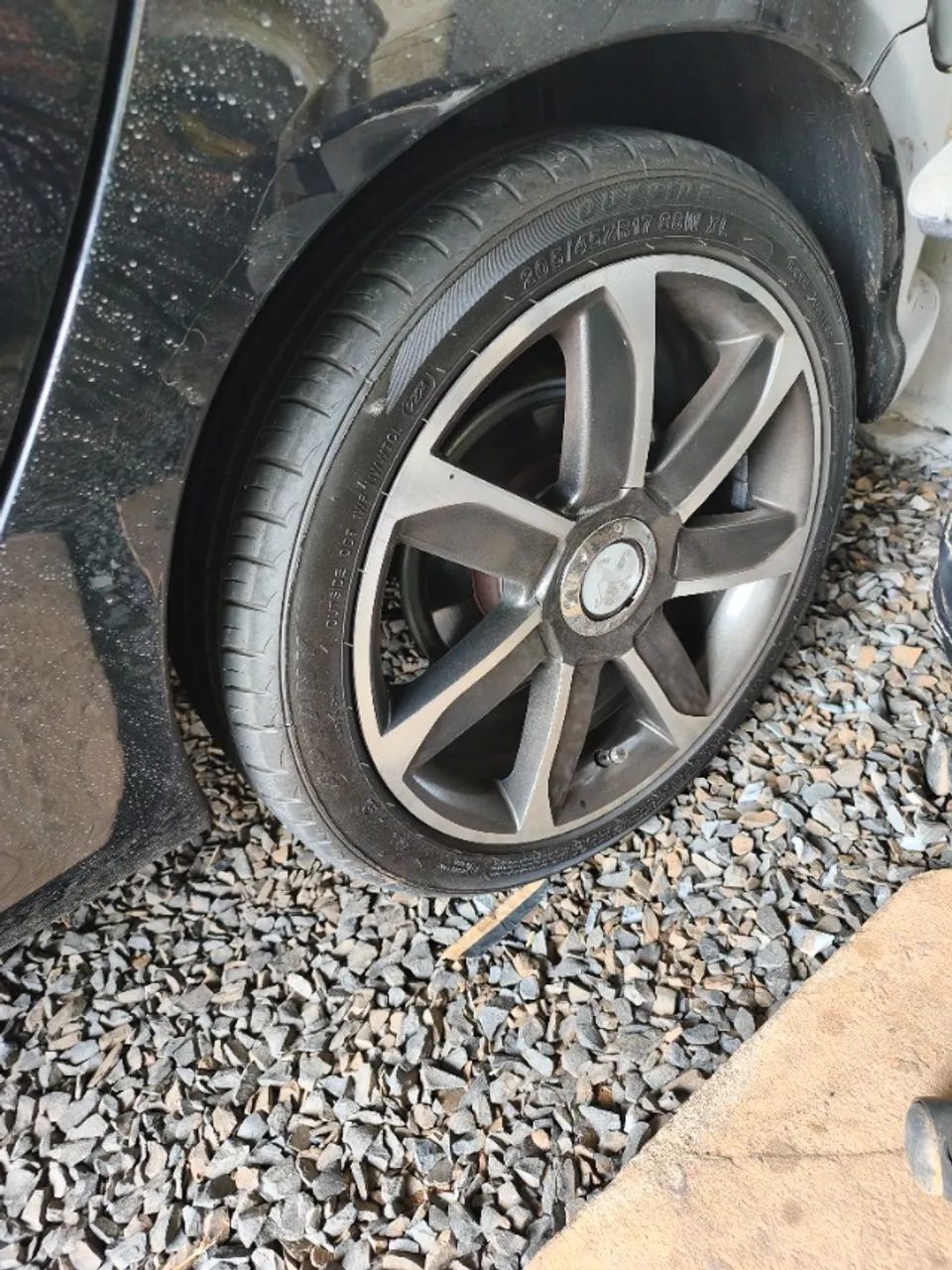 Rodas liga aro 17 com peneus novos - Foto 6