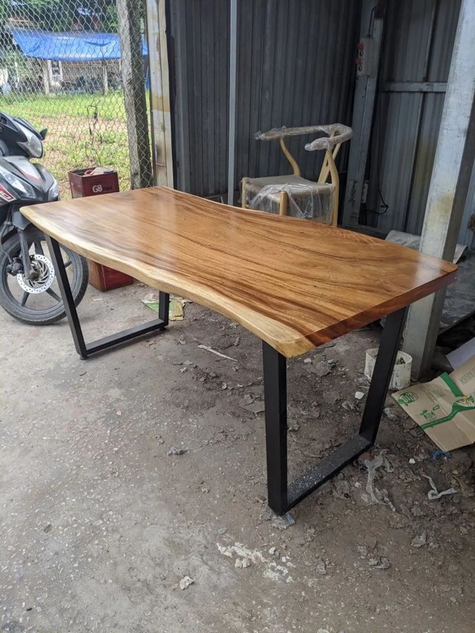 Mesa rústica 
