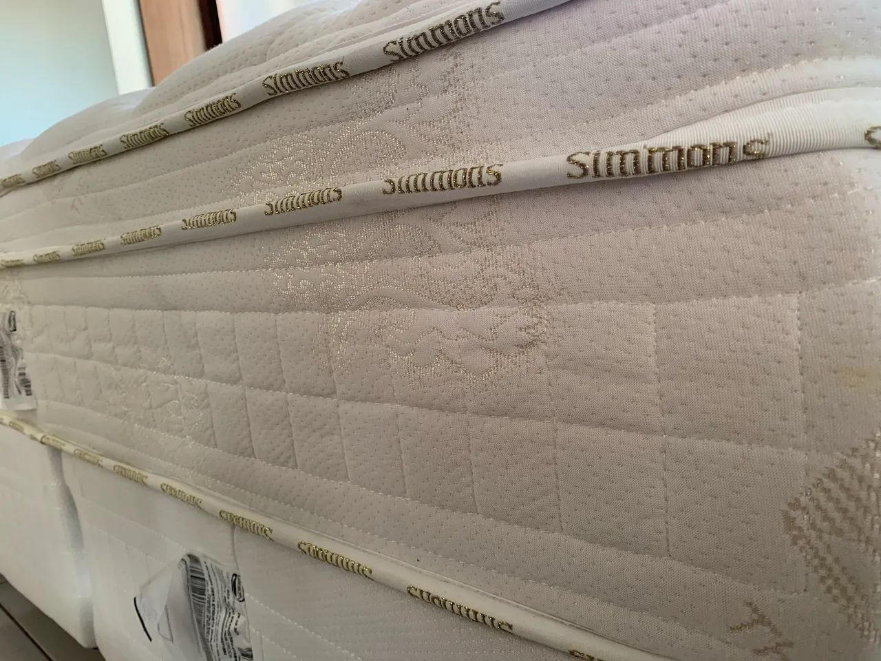 Cama box + Colchão Simmons  - Foto 3