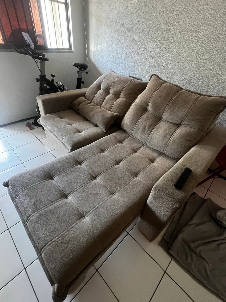 SOFÁ 1,80 metros usado tecido boucle - Foto 4