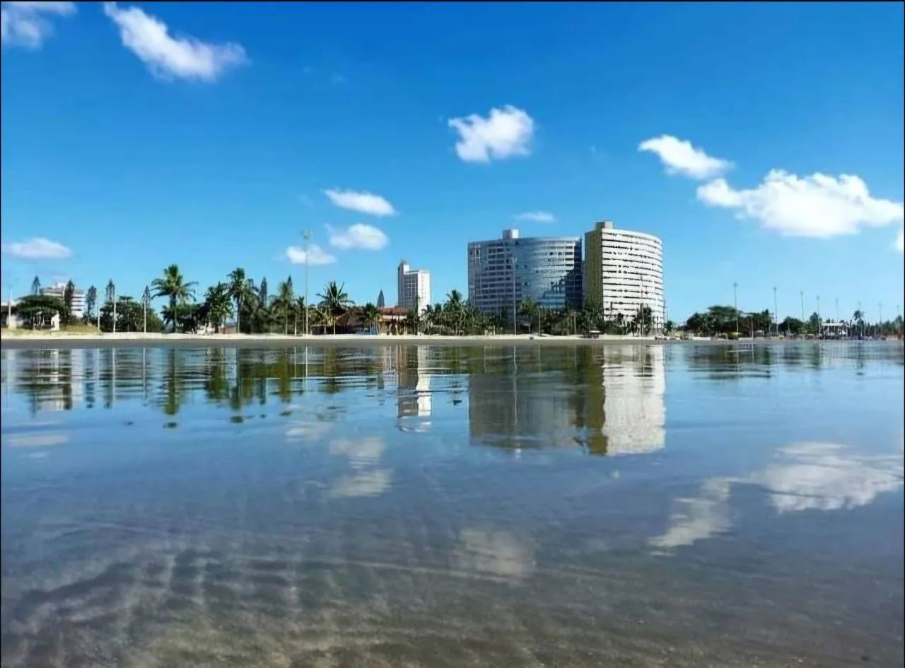 Apartamento pé na areia Peruibe