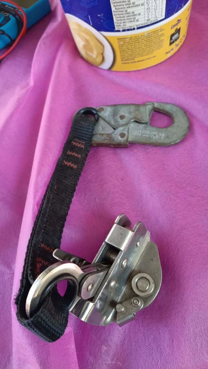 vendo trava queda de eletricista 150 reais, *