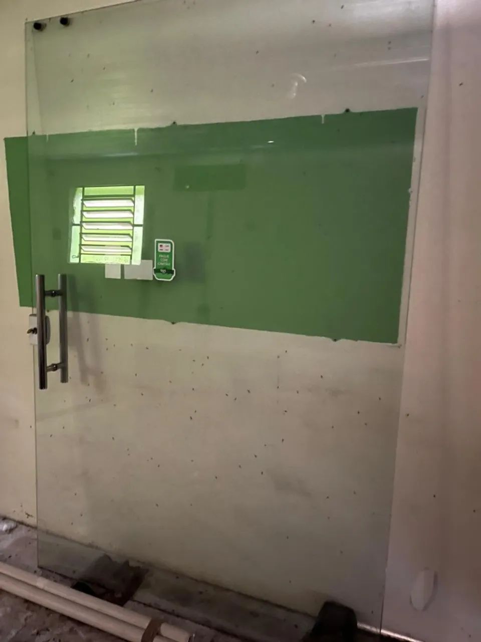 Porta de vidro - R$900,00 as duas
