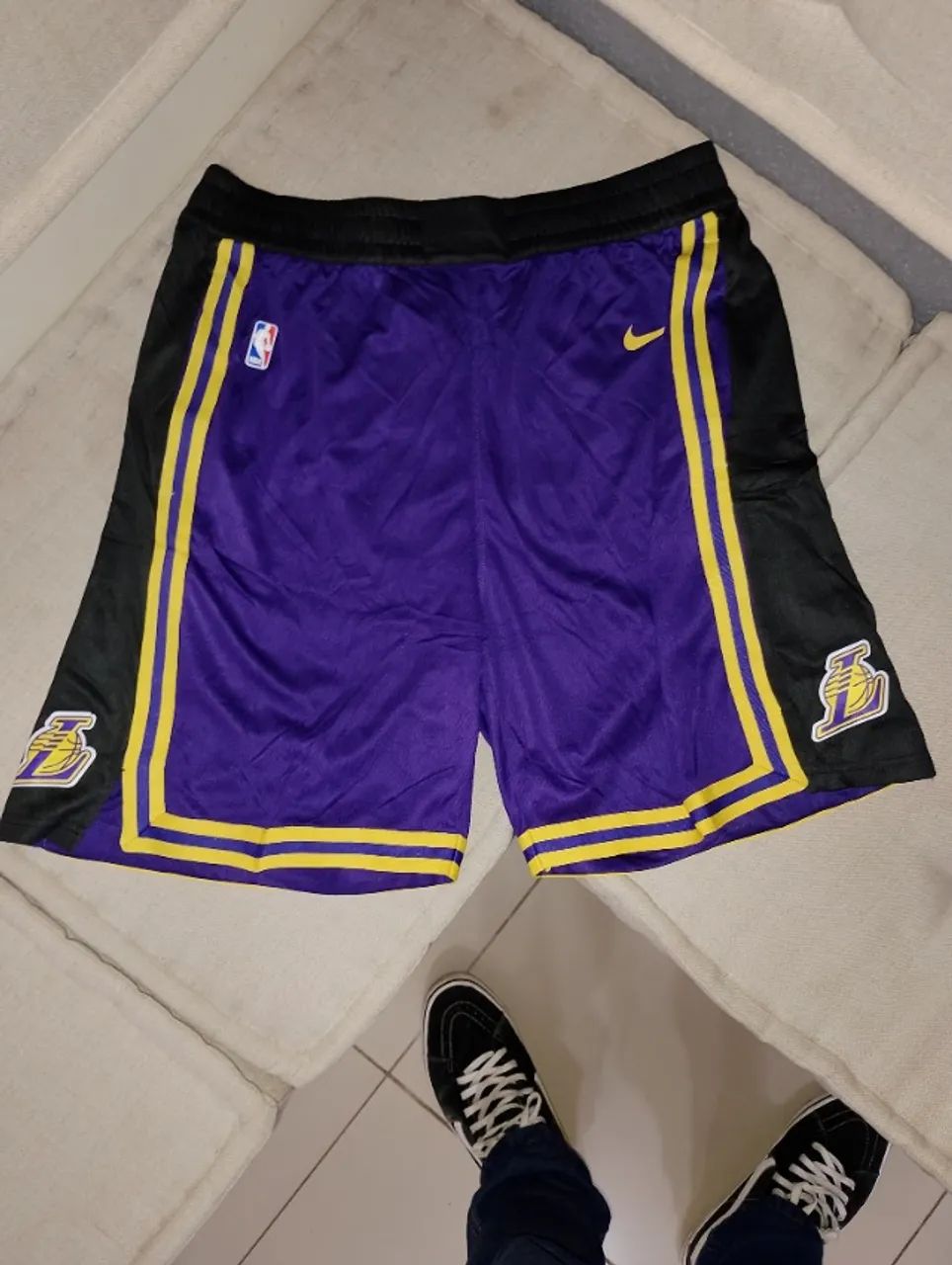Bermuda masculina estilo basquete 