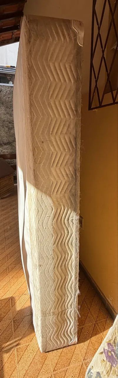 Cama Box 1,38x1,88x0,24 - Foto 4
