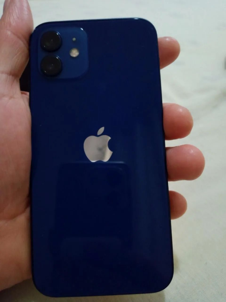 Vendo um iPhone 12 normal  - Foto 2