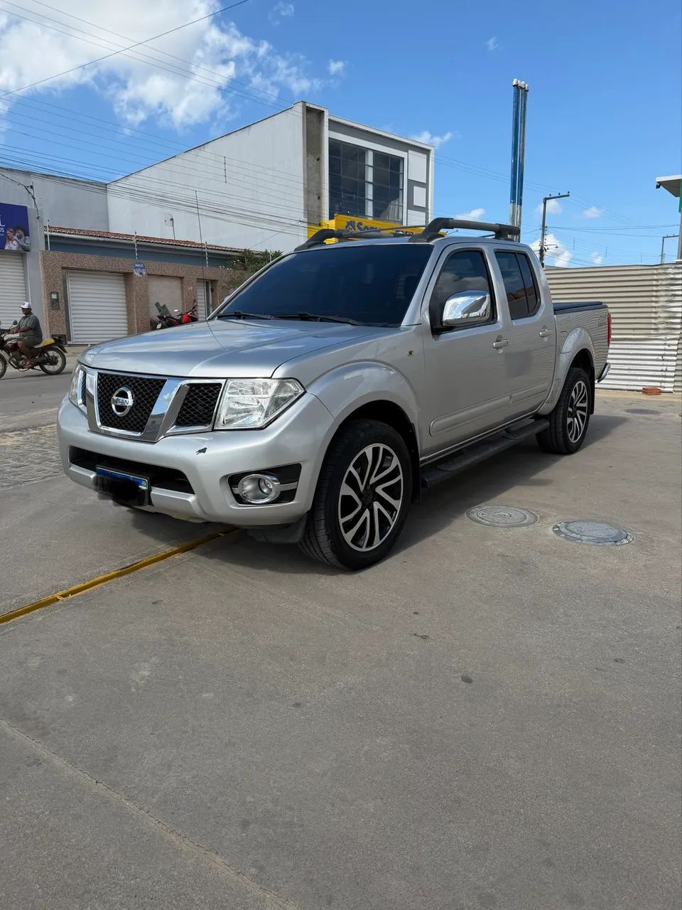 Nissan Frontier Frontier SL CD 4x4 2.5TB Diesel Aut 2014