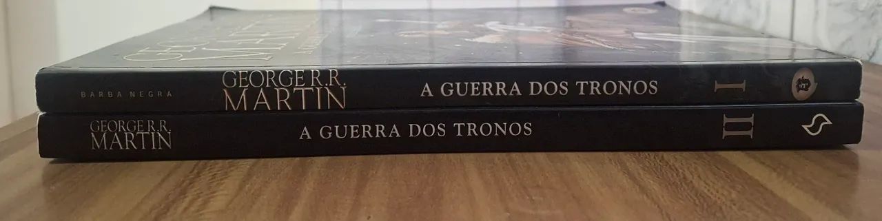 HQ Game of Thrones Vol 1 e Vol 2 - Foto 2