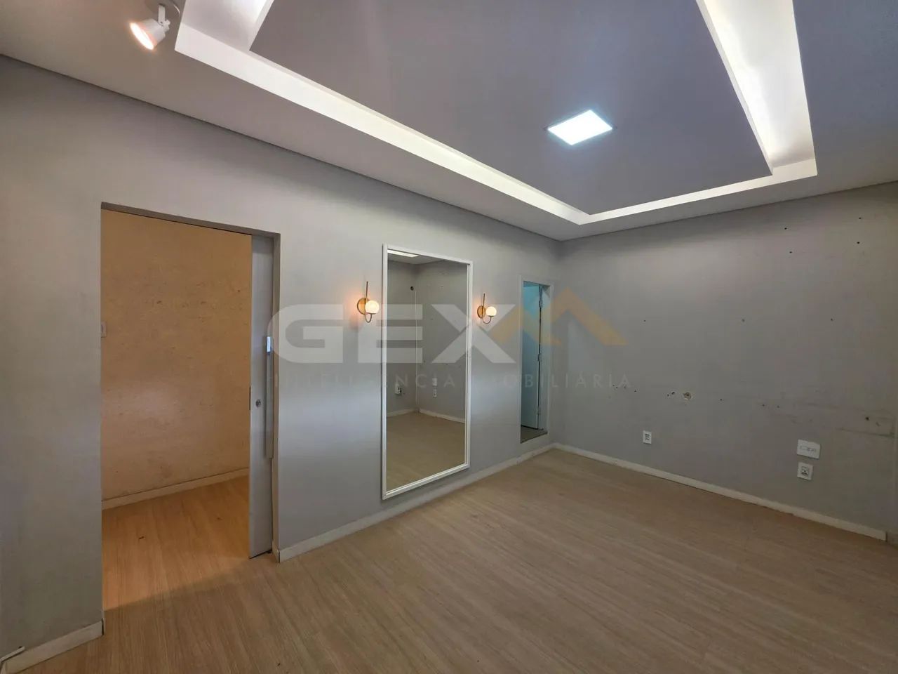 Sala Comercial à Venda no Centro de Divinópolis MG. - Foto 2