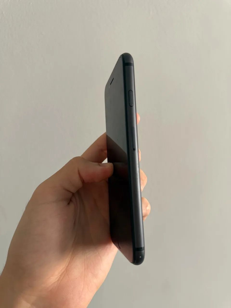 iPhone 8 64gb preto seminovo em ótimo estado - Foto 4