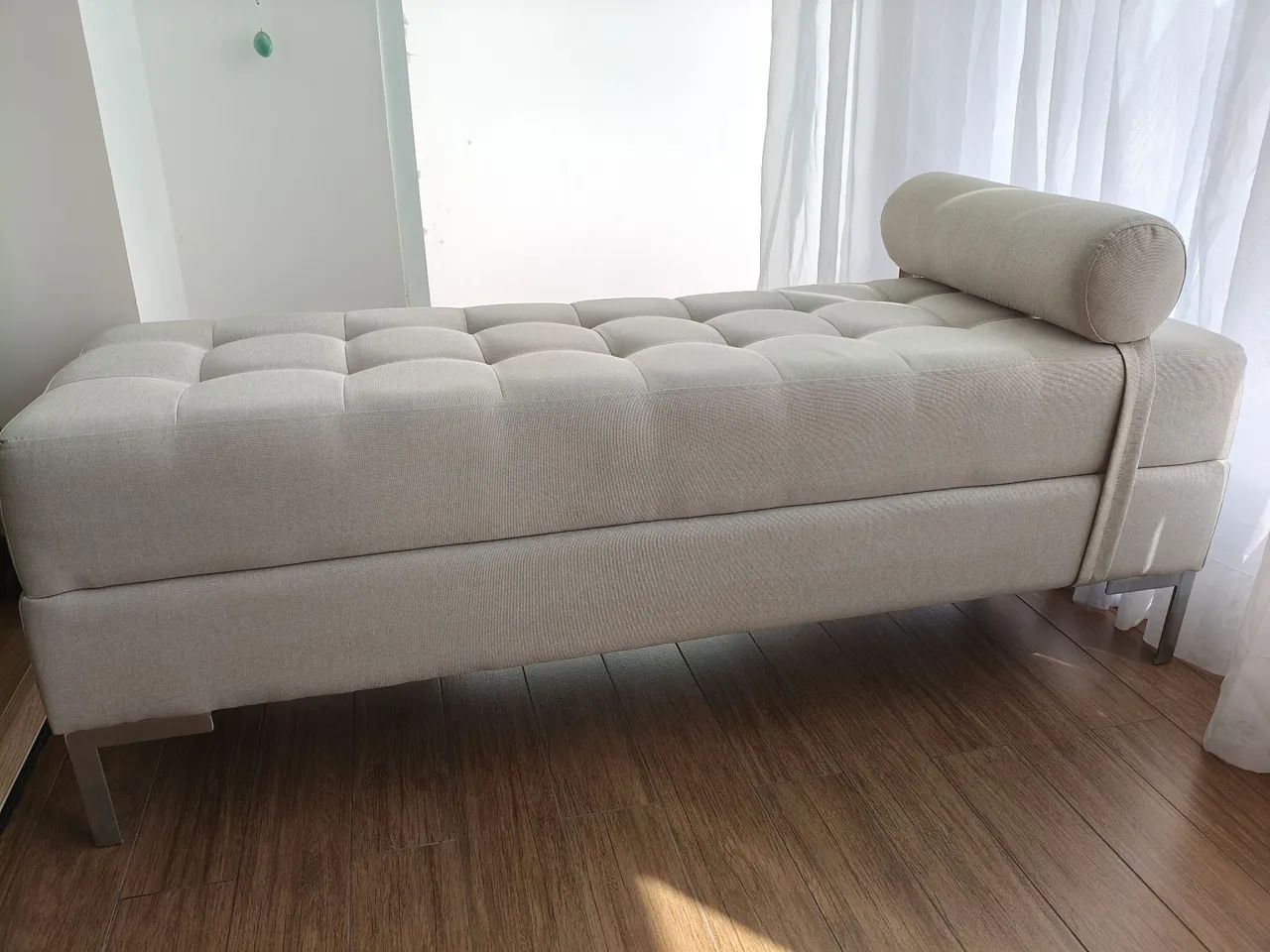 Banco recamier linho bege Novíssimo - Foto 3