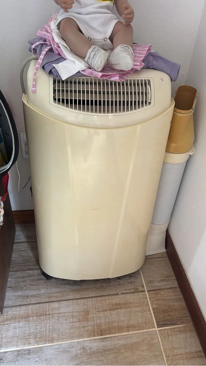 Vendo Ar condicionado portátil 127v