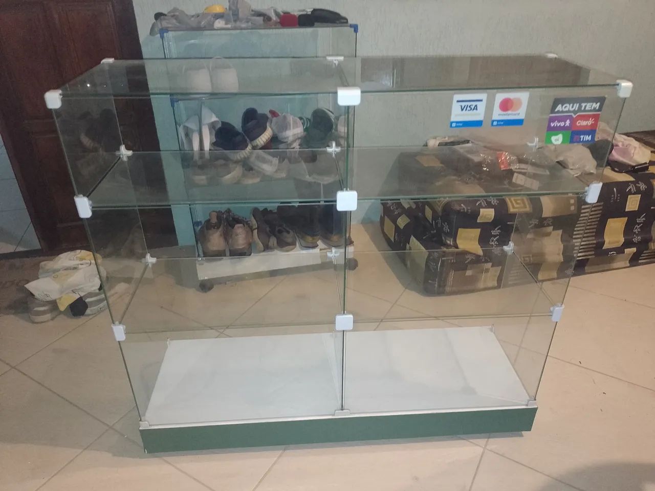 Vitrine de vidro Novinha 