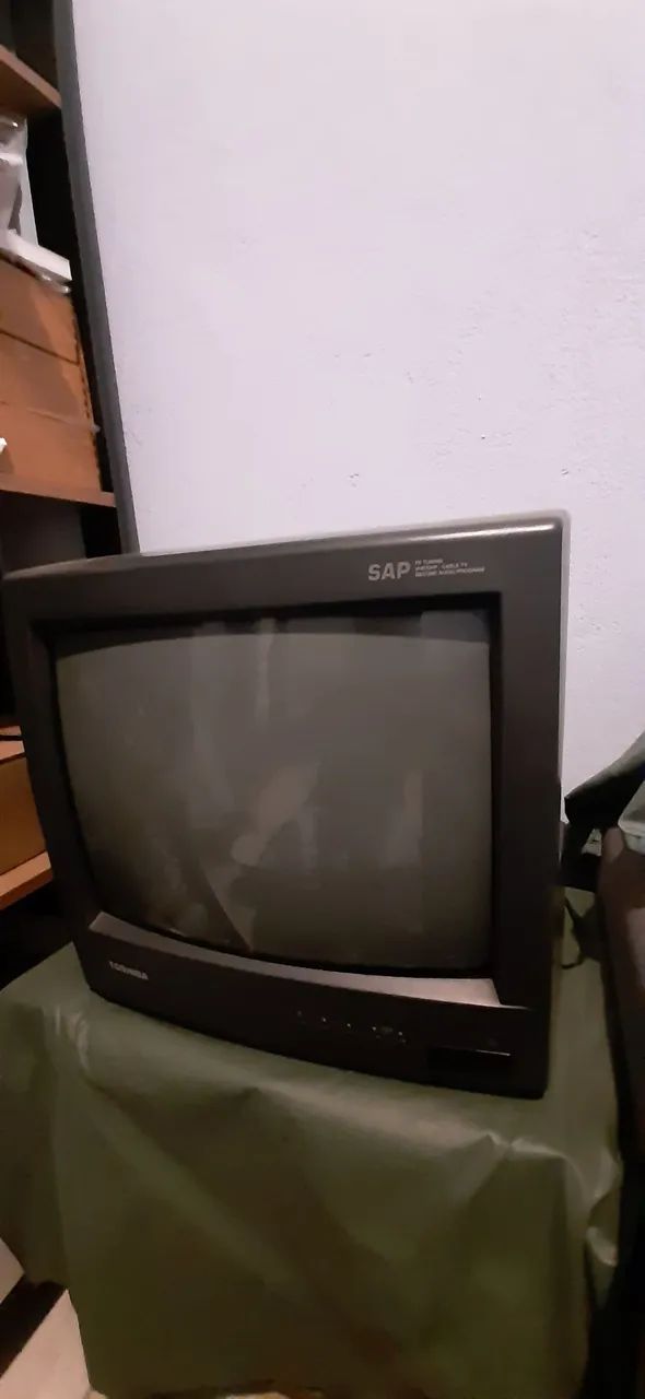 TV de Tubo 14 Polegadas Toshiba - Foto 2