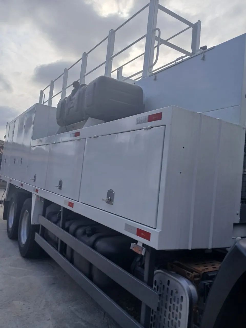 VW 31330 6X4 2021 COMBOIO - Foto 3