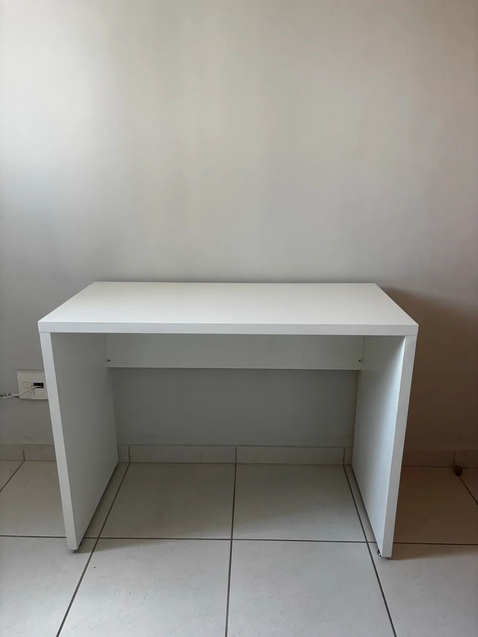 Mesa de Escrit ório Branca - Foto 2