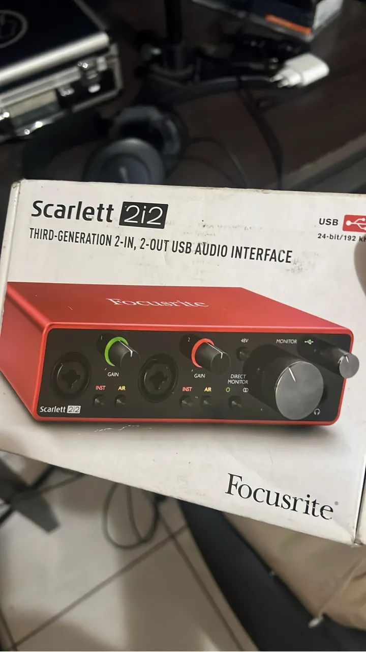 Interface focusrite scarlett 2i2