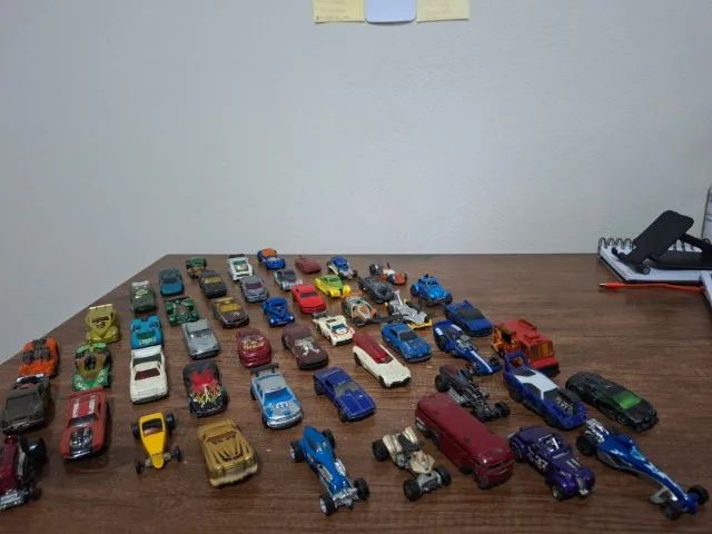 Coleção de carrinhos da Hot Wheels - Foto 2